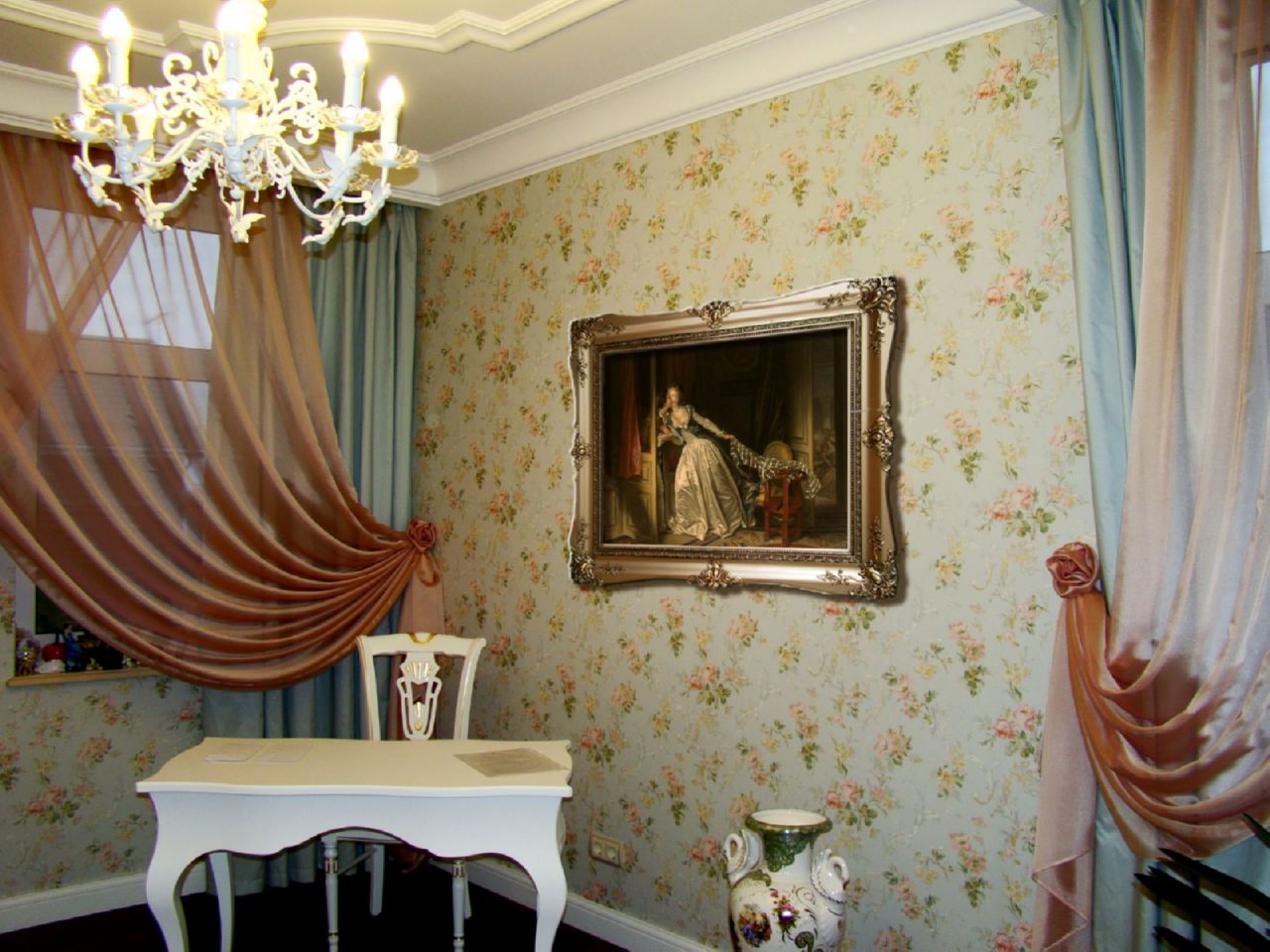 Декорирование интерьера частного дома живописью