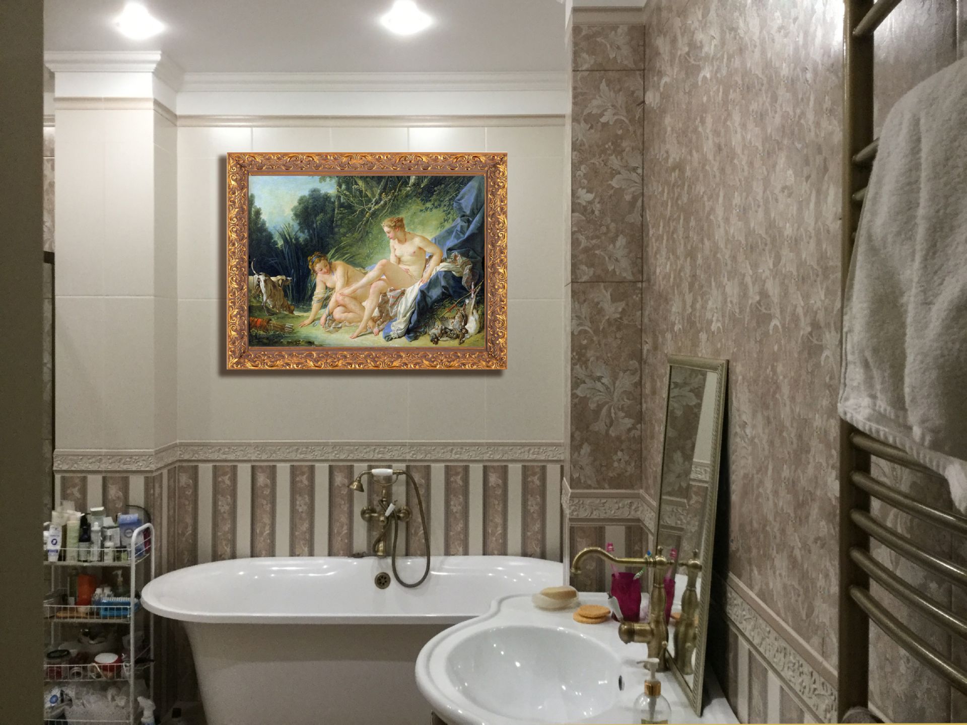 Декорирование интерьера ванной живописью Франсуа Буше "Купание Дианы"